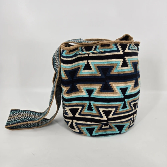 Mochila Crossbody Bag pompom tassel closure - Picture 8 of 8